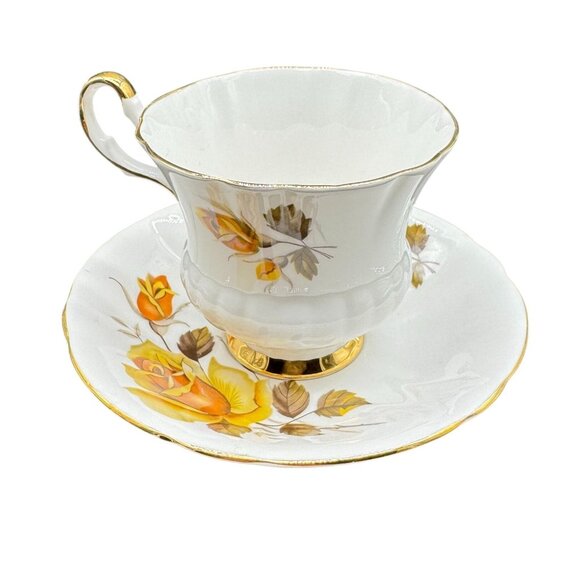 Vtg Royal London Bone China Tea Cup & Saucer Yellow Rose Gold Rim Made England - Picture 3 of 8